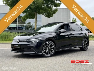 Volkswagen Golf 8 1.5 eTSI R-Line DSG PANO IQ AMBIENT BLACK