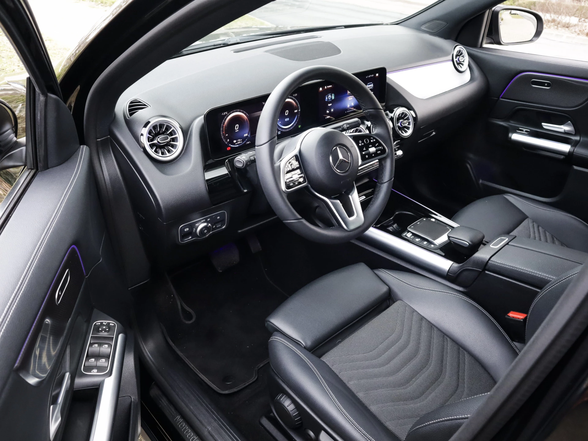 Hoofdafbeelding Mercedes-Benz EQA