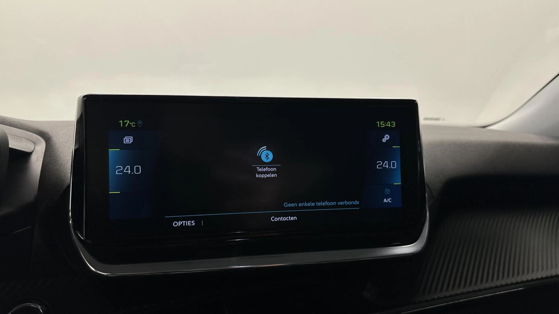 Hoofdafbeelding Peugeot e-2008