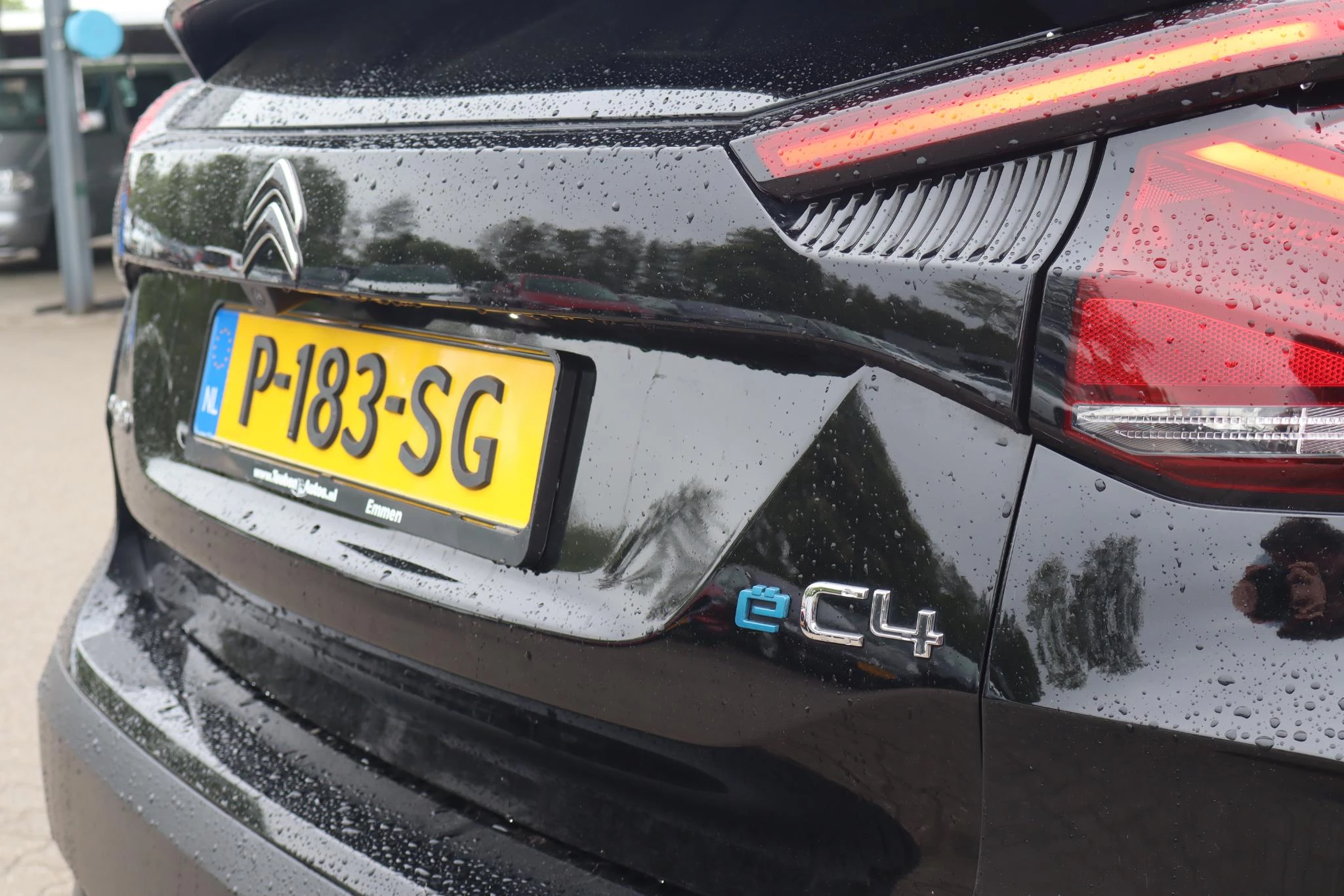 Hoofdafbeelding Citroën ë-C4
