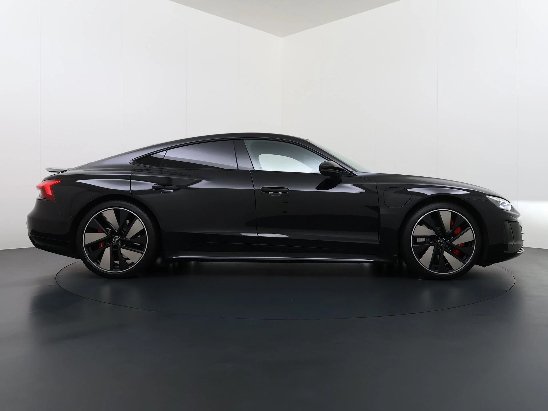 Hoofdafbeelding Audi e-tron GT