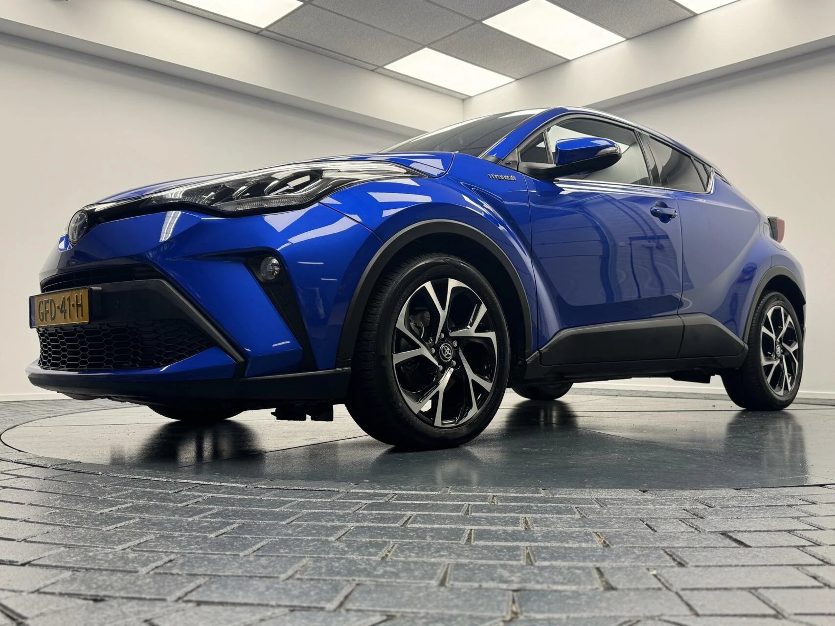 Hoofdafbeelding Toyota C-HR