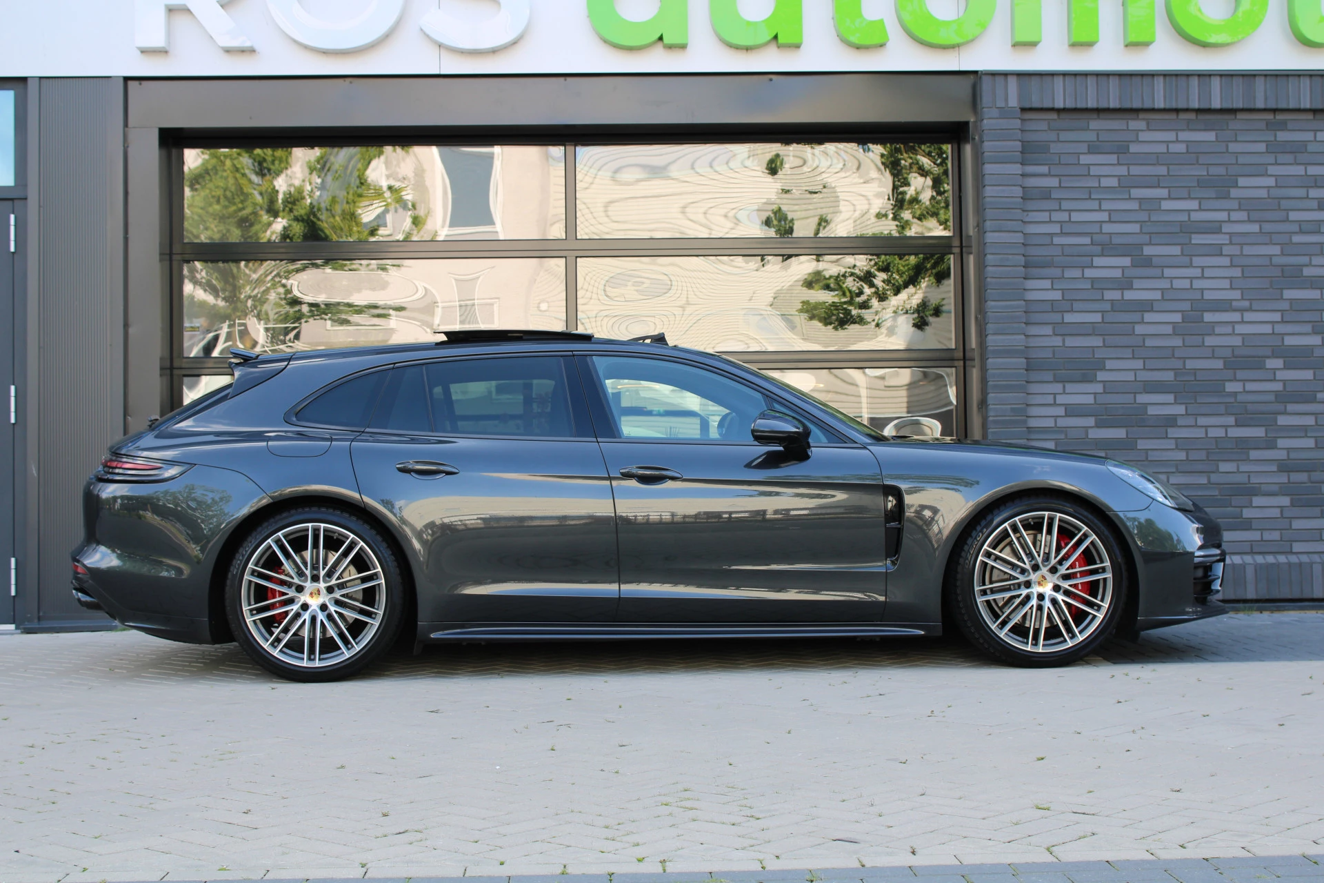Hoofdafbeelding Porsche Panamera