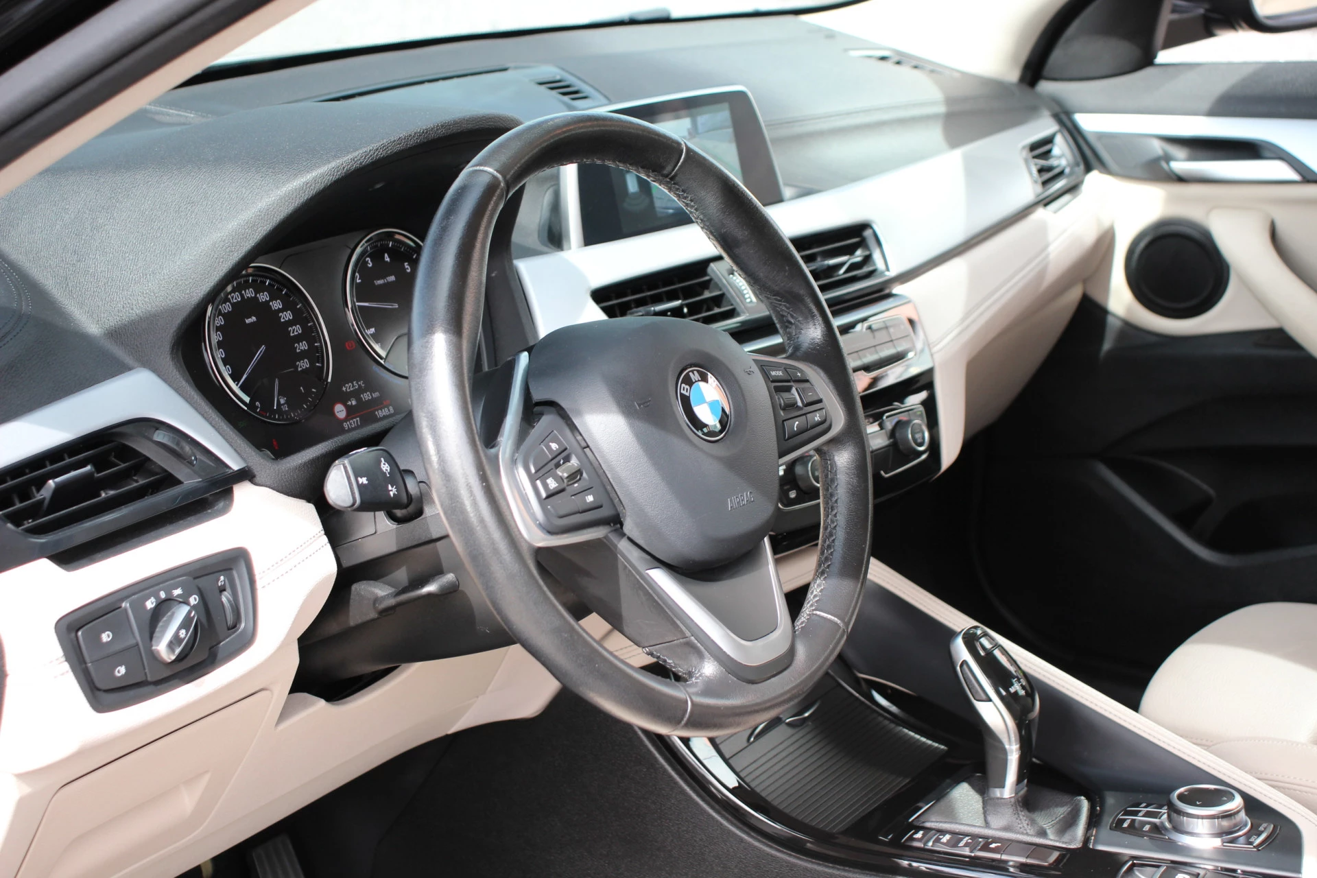 Hoofdafbeelding BMW X2