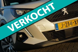 Peugeot 2008 1.2 PureTech Blue Lease Active | Blanc Banquise | Navi/Carplay/Clima/Camera/Cruise