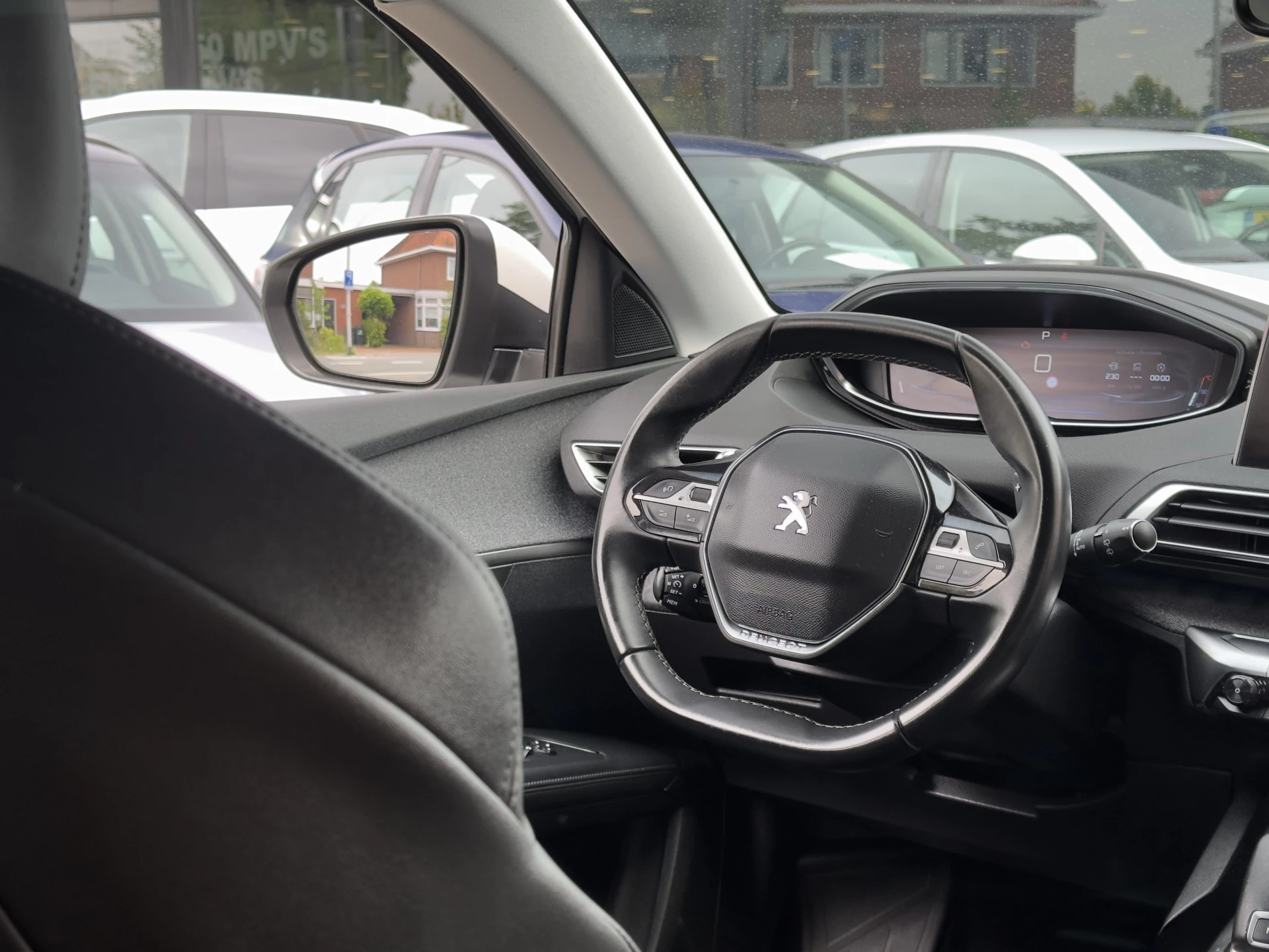 Hoofdafbeelding Peugeot 5008