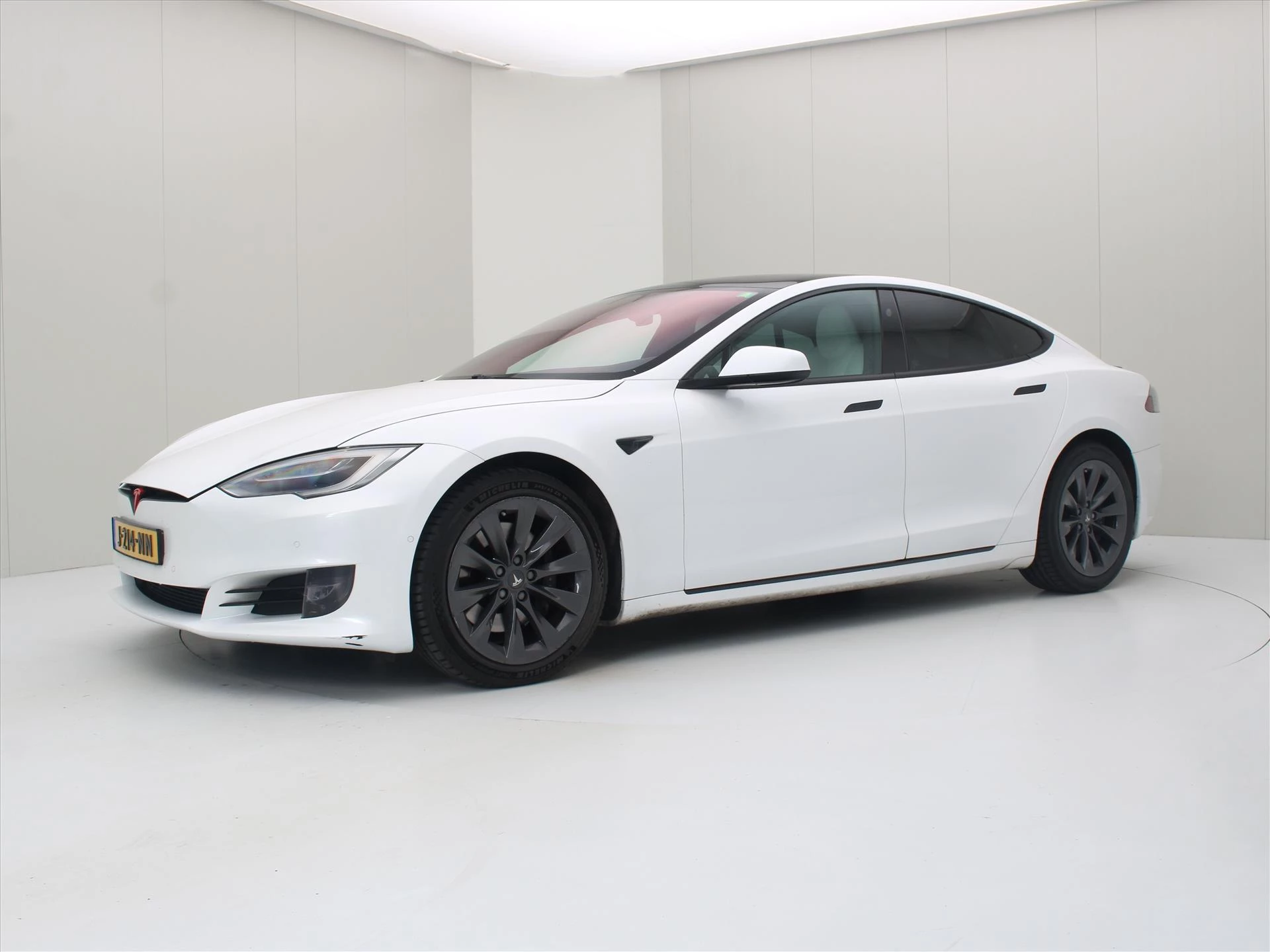 Hoofdafbeelding Tesla Model S