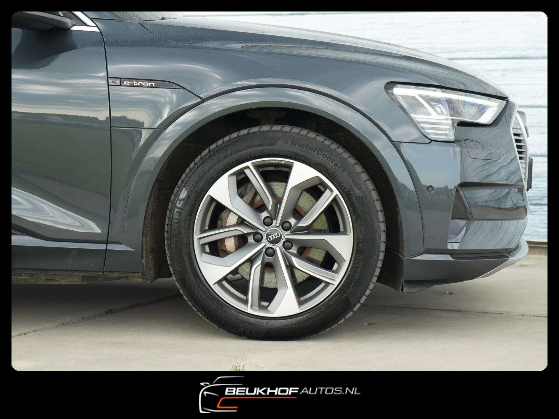 Hoofdafbeelding Audi e-tron