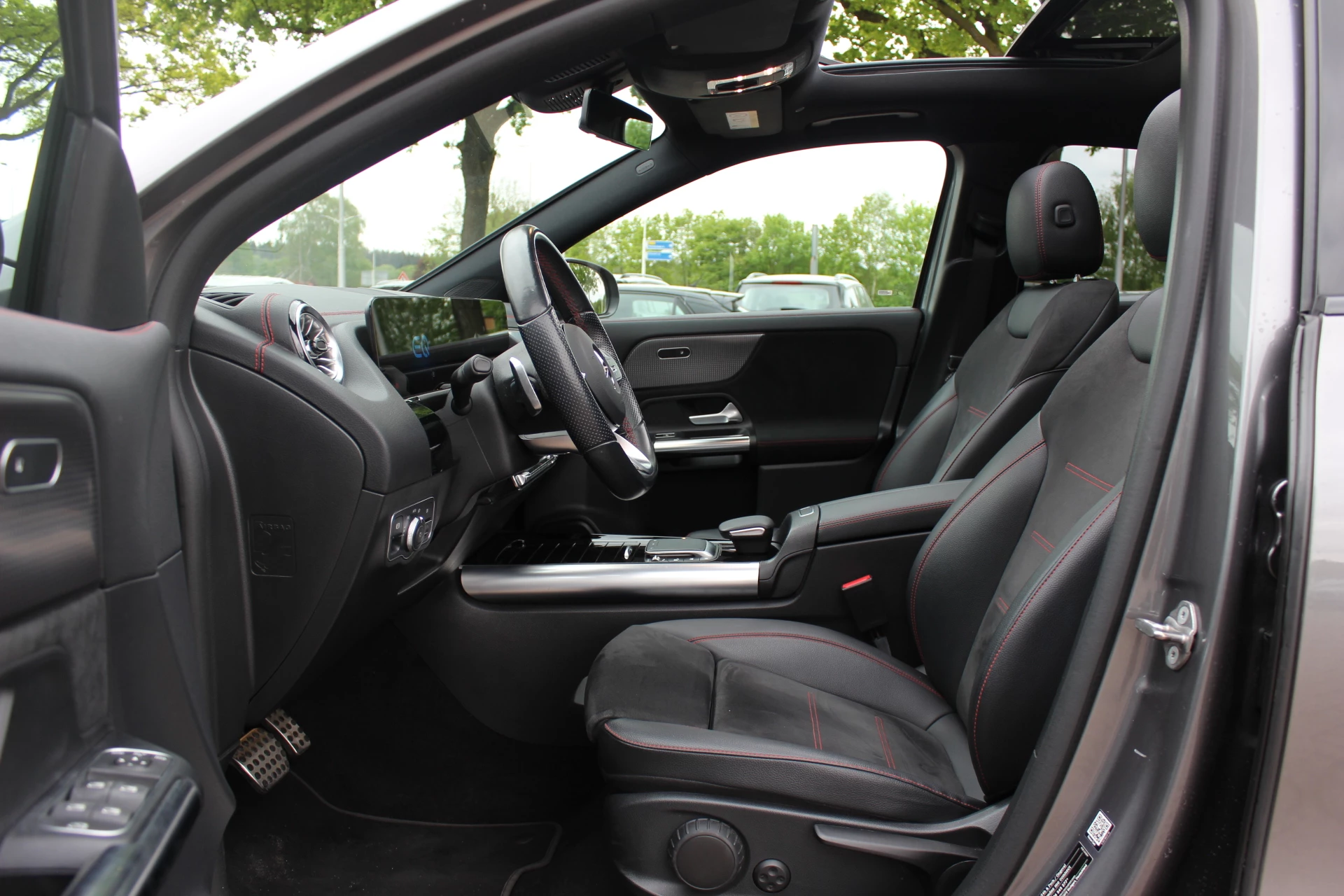 Hoofdafbeelding Mercedes-Benz EQA