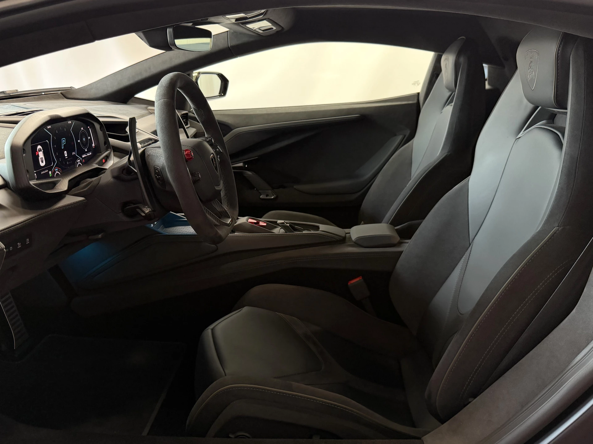 Hoofdafbeelding Lamborghini Revuelto