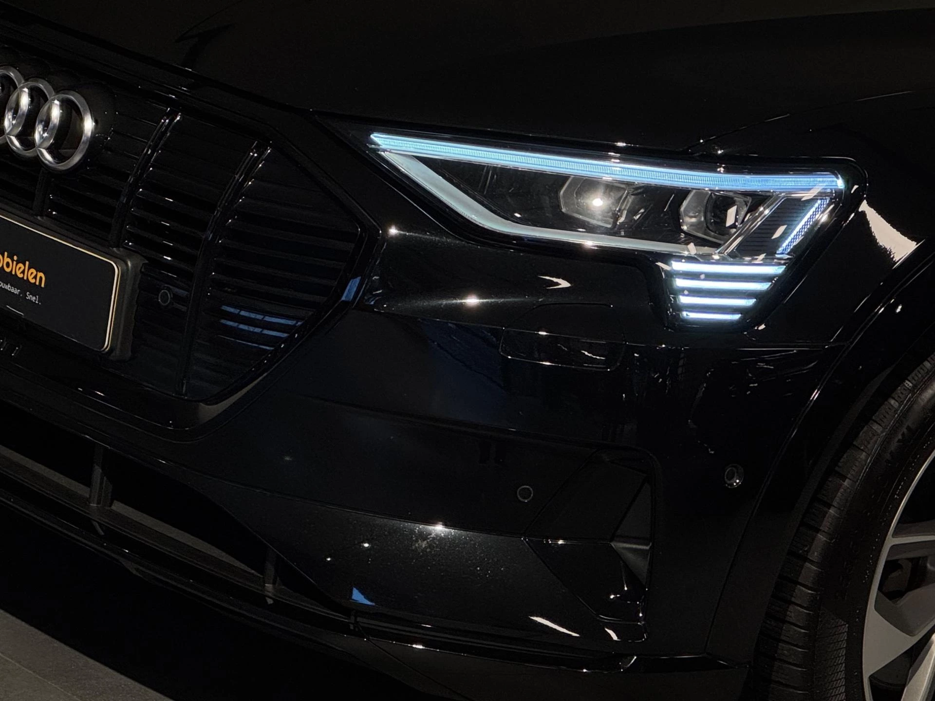 Hoofdafbeelding Audi e-tron