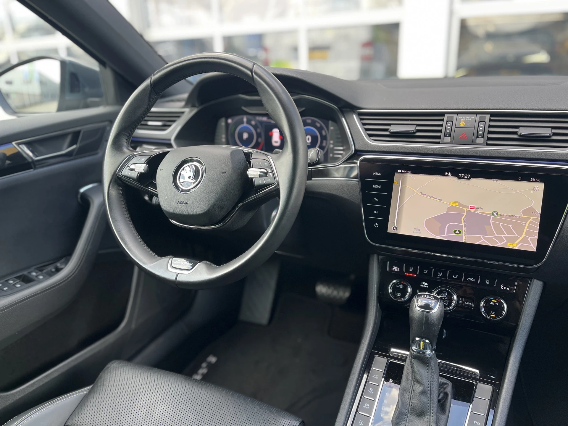 Hoofdafbeelding Škoda Superb