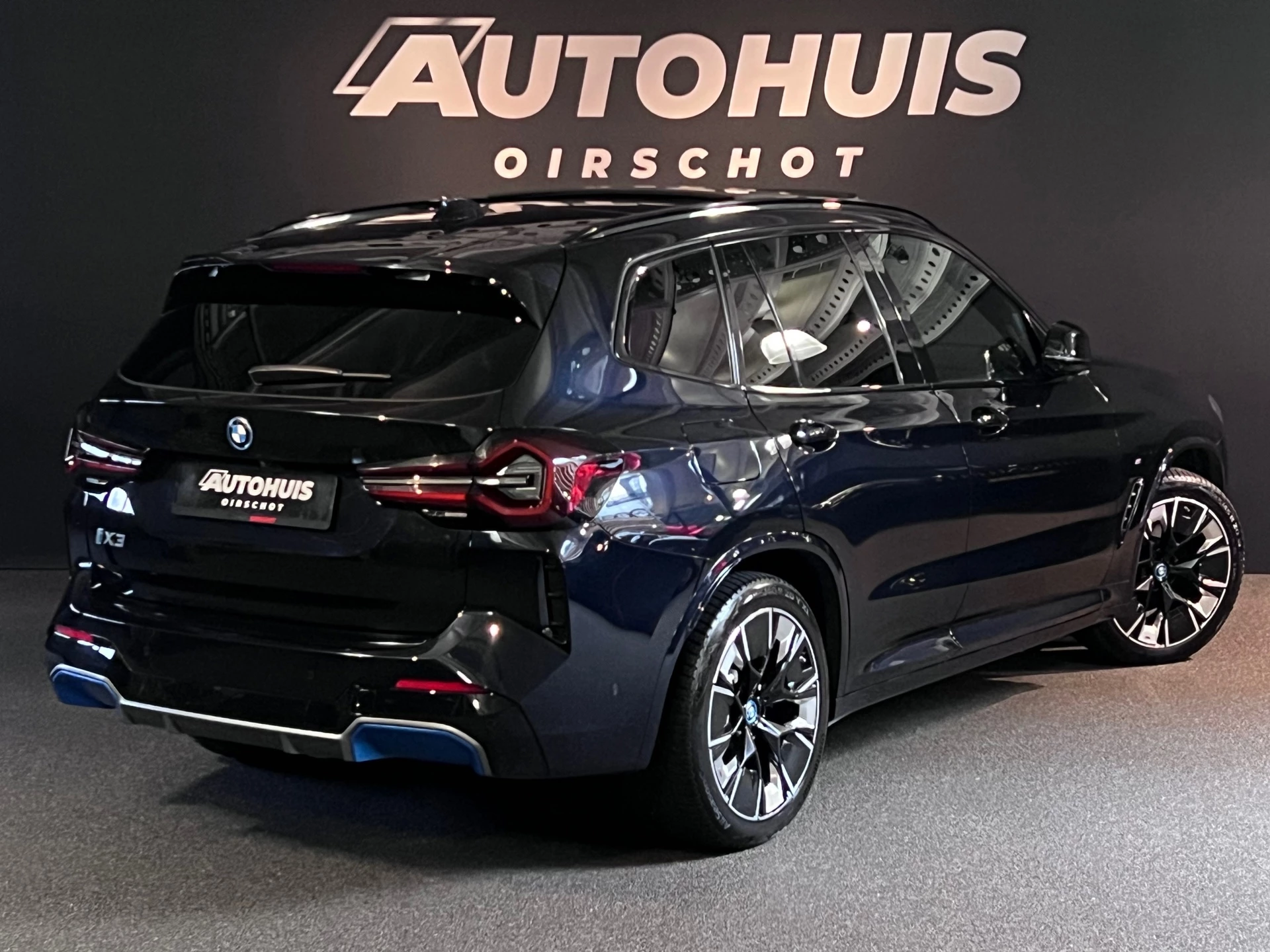Hoofdafbeelding BMW iX3