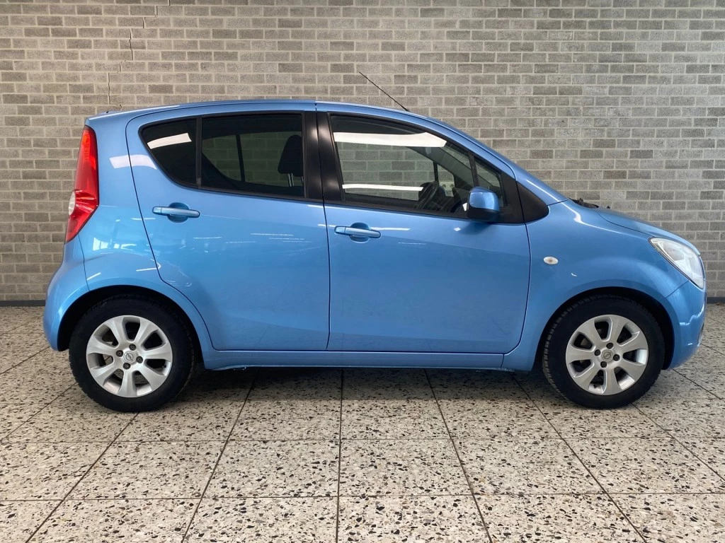 Hoofdafbeelding Opel Agila