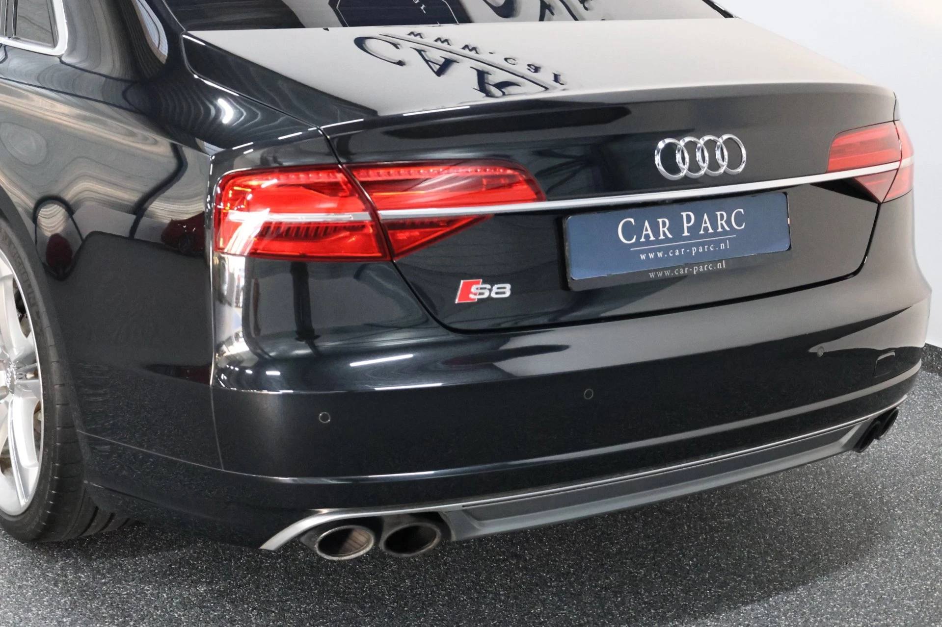 Hoofdafbeelding Audi S8