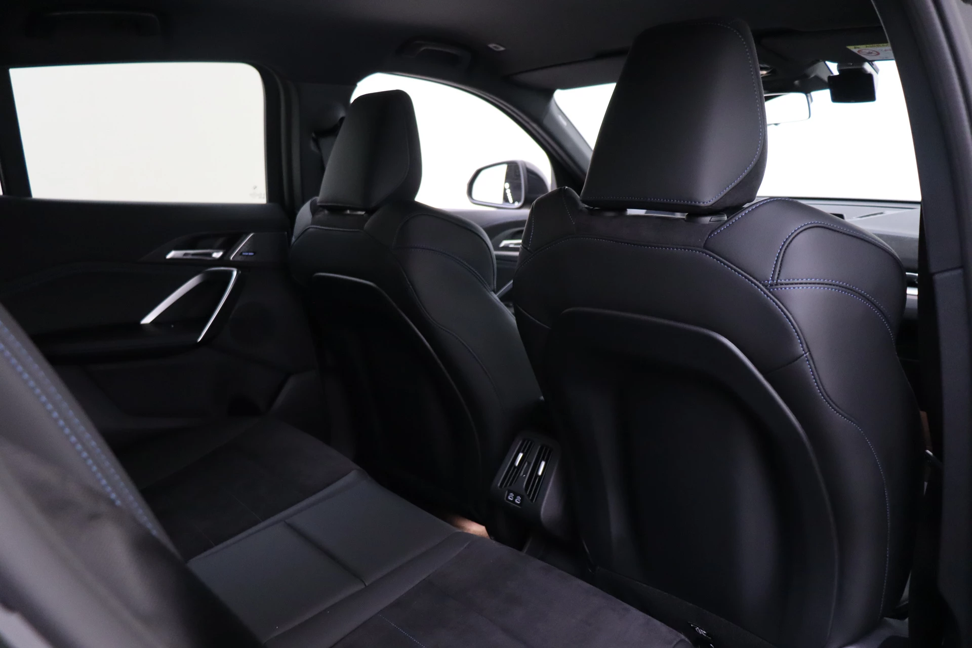 Hoofdafbeelding BMW iX2