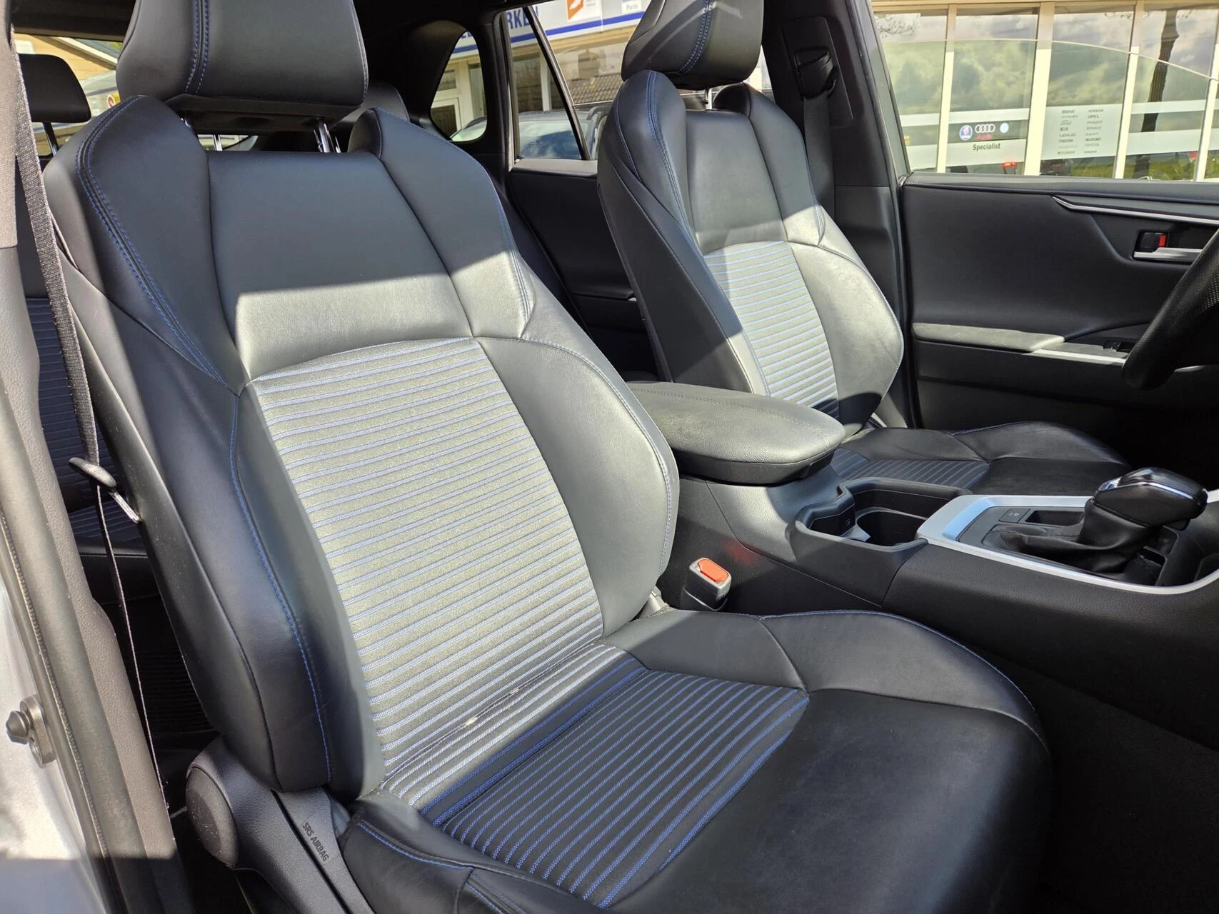 Hoofdafbeelding Toyota RAV4