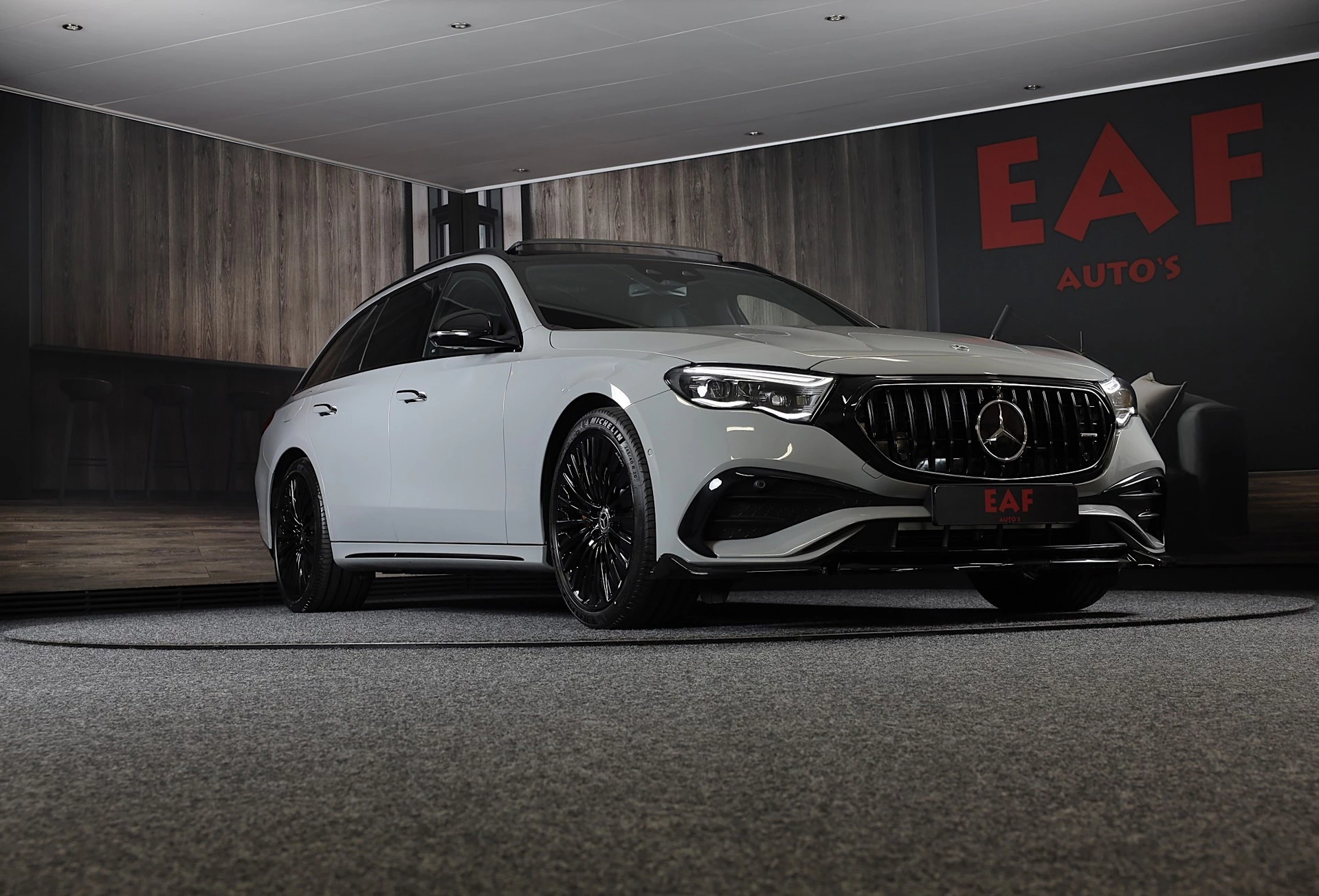 Hoofdafbeelding Mercedes-Benz E-Klasse