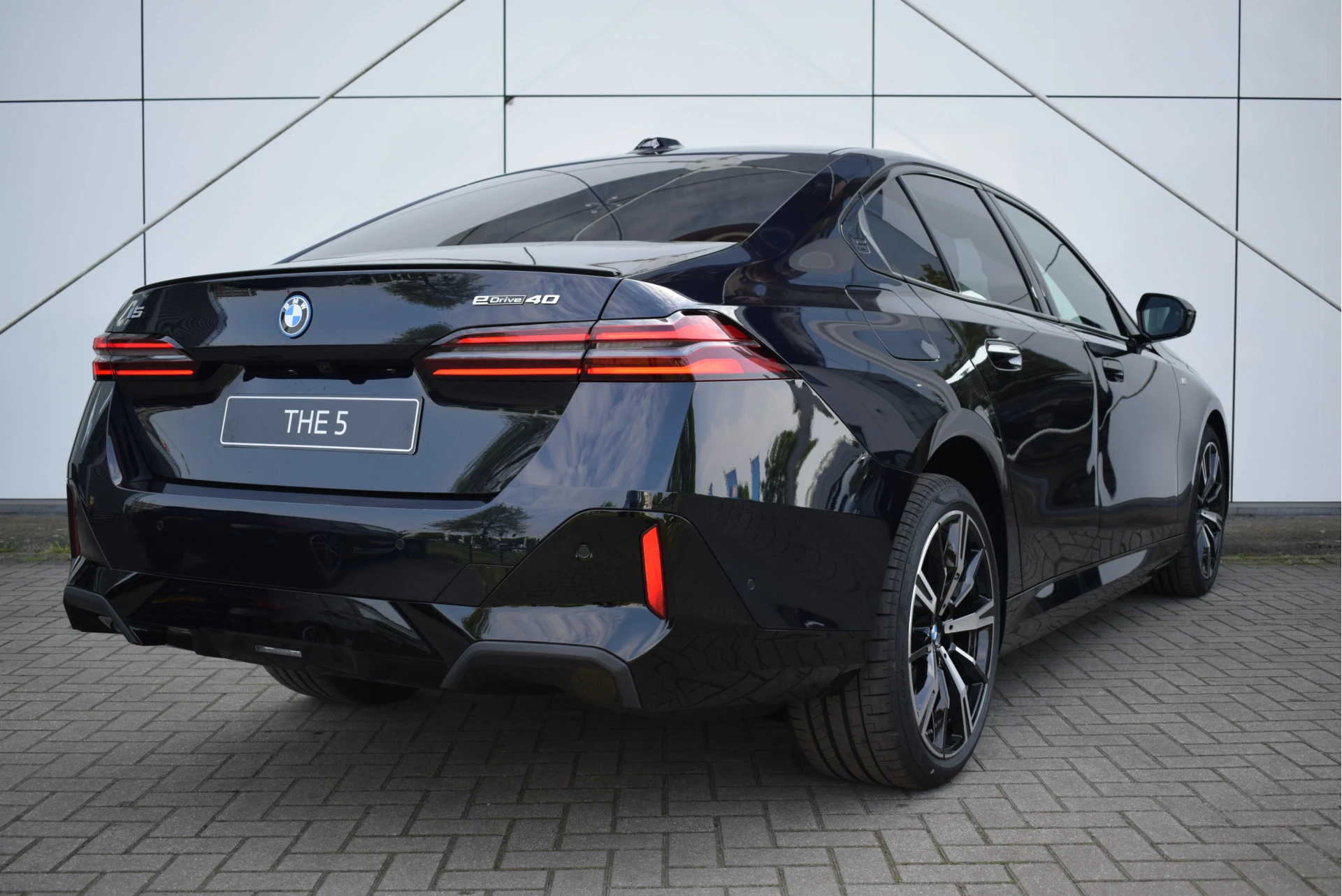 Hoofdafbeelding BMW i5
