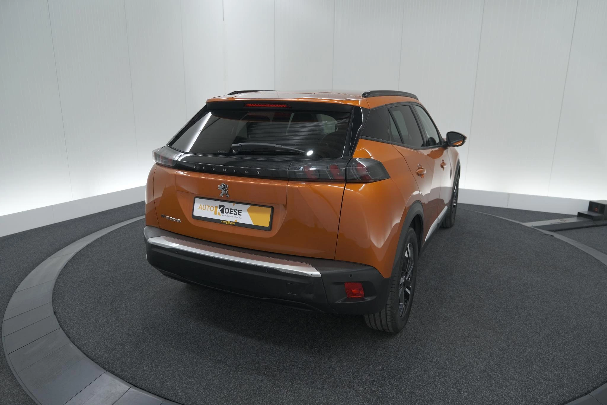 Hoofdafbeelding Peugeot e-2008