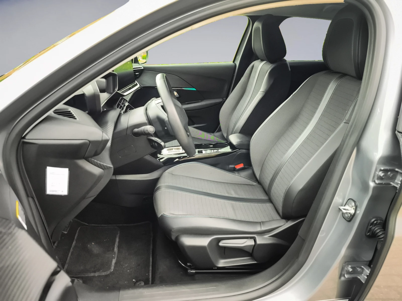 Hoofdafbeelding Peugeot e-208