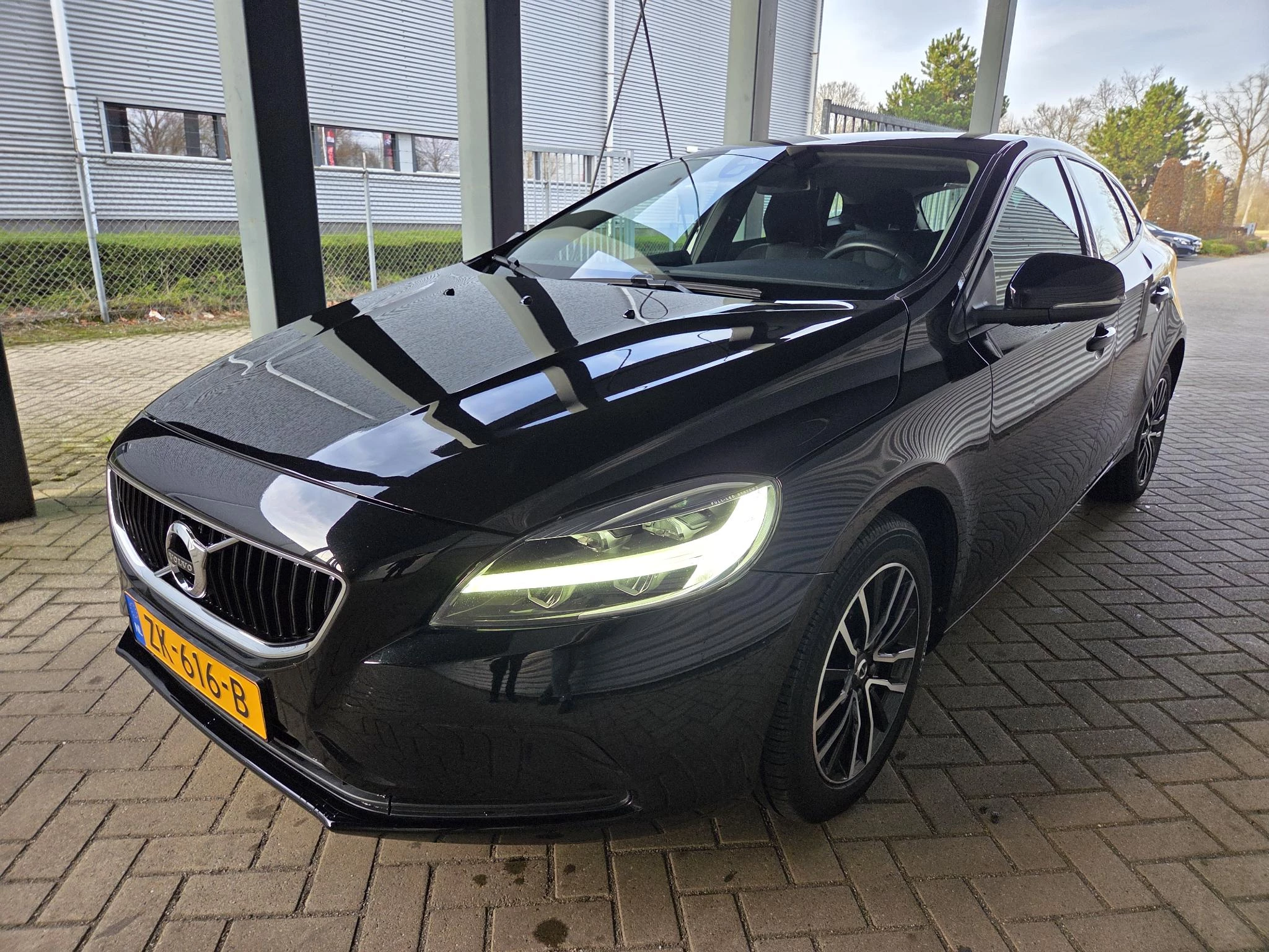 Hoofdafbeelding Volvo V40