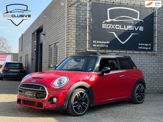 Hoofdafbeelding MINI Cooper S Mini Mini 2.0 Cooper S JCW Pakket Pano Kuipstoelen