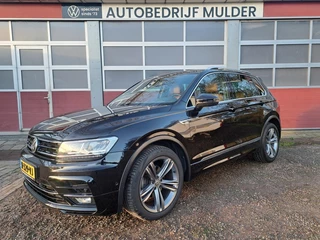 Hoofdafbeelding Volkswagen Tiguan Volkswagen Tiguan 1.5 TSI 150 Pk ACT R-Line Highline Bs DSG-7, Leder, Digital cock