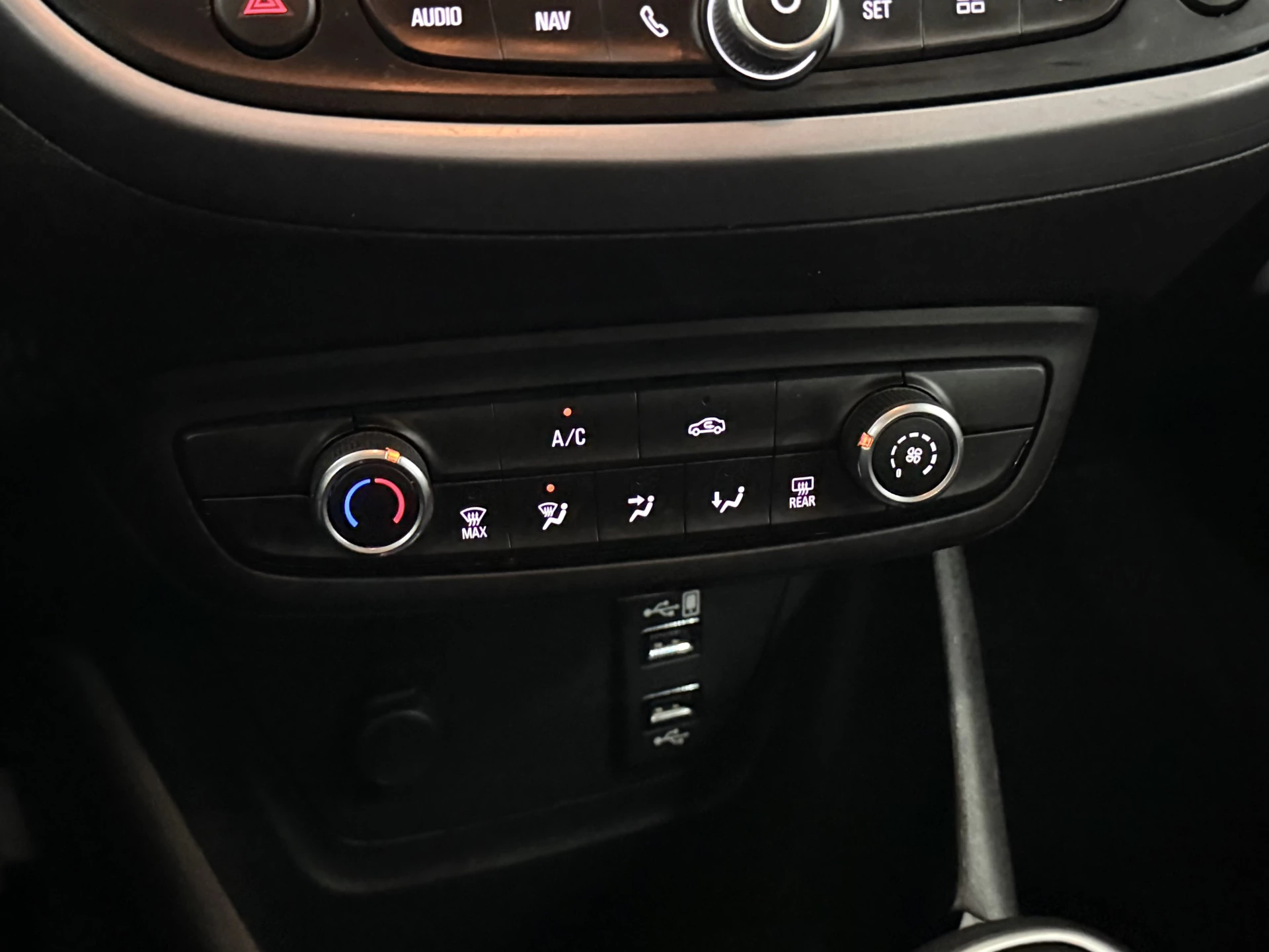 Hoofdafbeelding Opel Crossland X