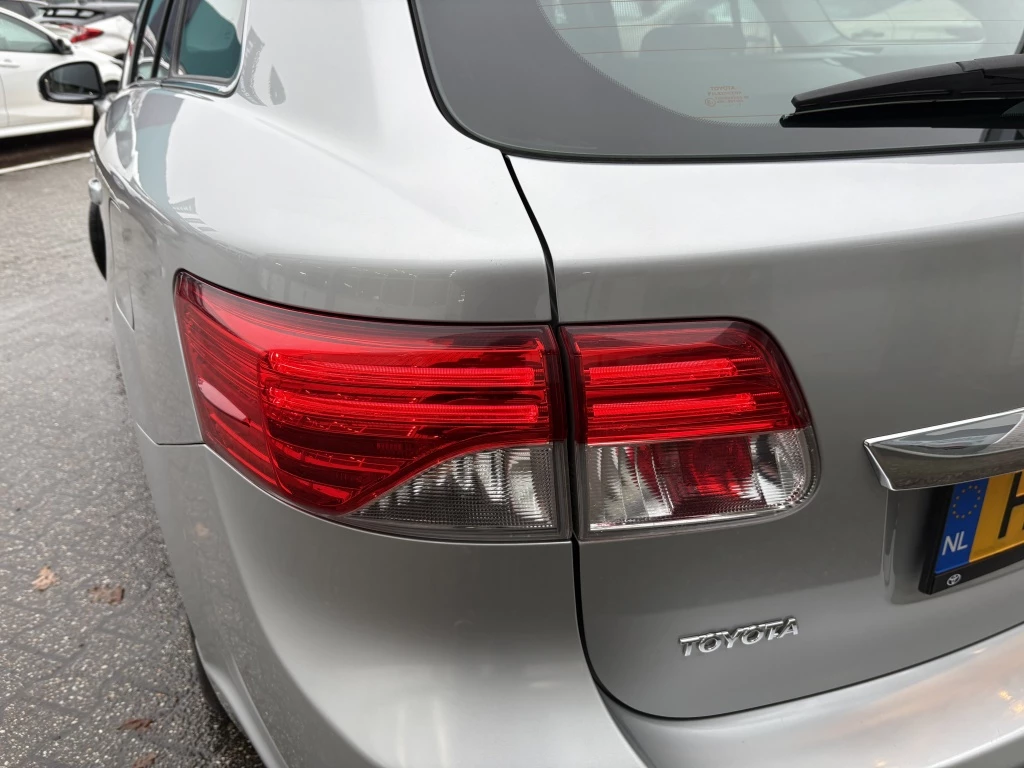 Hoofdafbeelding Toyota Avensis