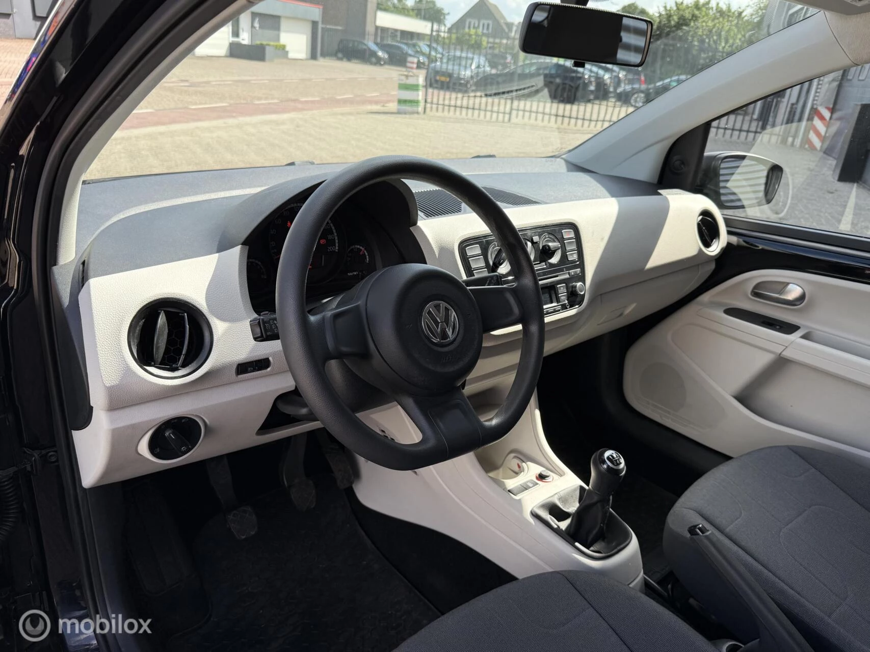 Hoofdafbeelding Volkswagen up!