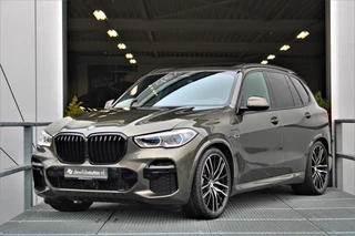 BMW X5 xDrive45e M-sport 394pk Pano Trekhaak SkyLounge 4-wielsturing Harman/Kardon Laser Keyless Camera