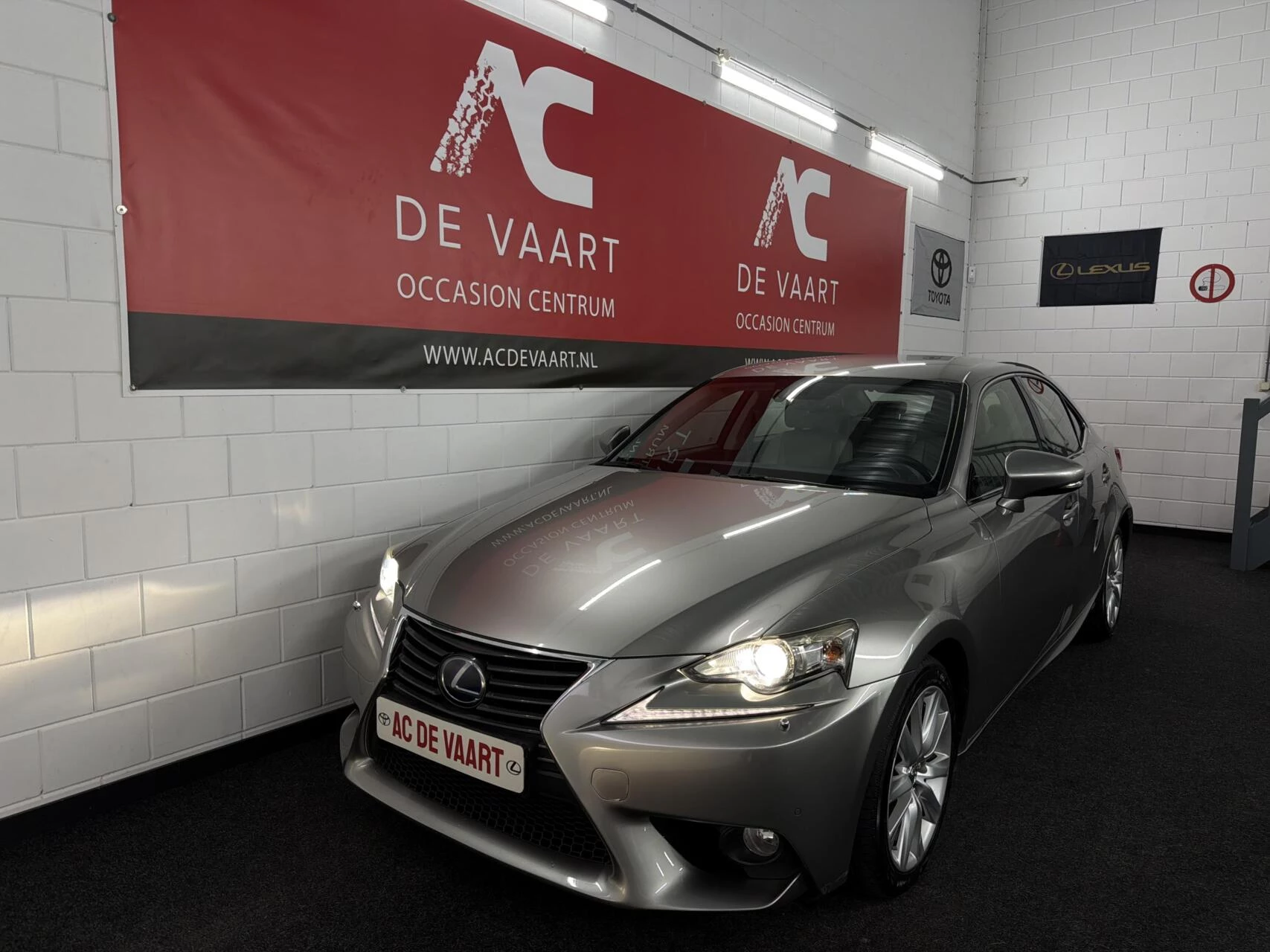 Hoofdafbeelding Lexus IS