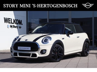 Hoofdafbeelding MINI Cooper MINI Cooper Hatchback JCW / Panoramadak / JCW Sportstoelen / LED / Comfort Access / Stoelverwarming / Cruise Control