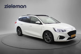 Ford Focus 1.5 EcoBlue ST-Line Business Wagon - Carplay, Panorama, Navi, Camera, Stuur/Stuur Verw.