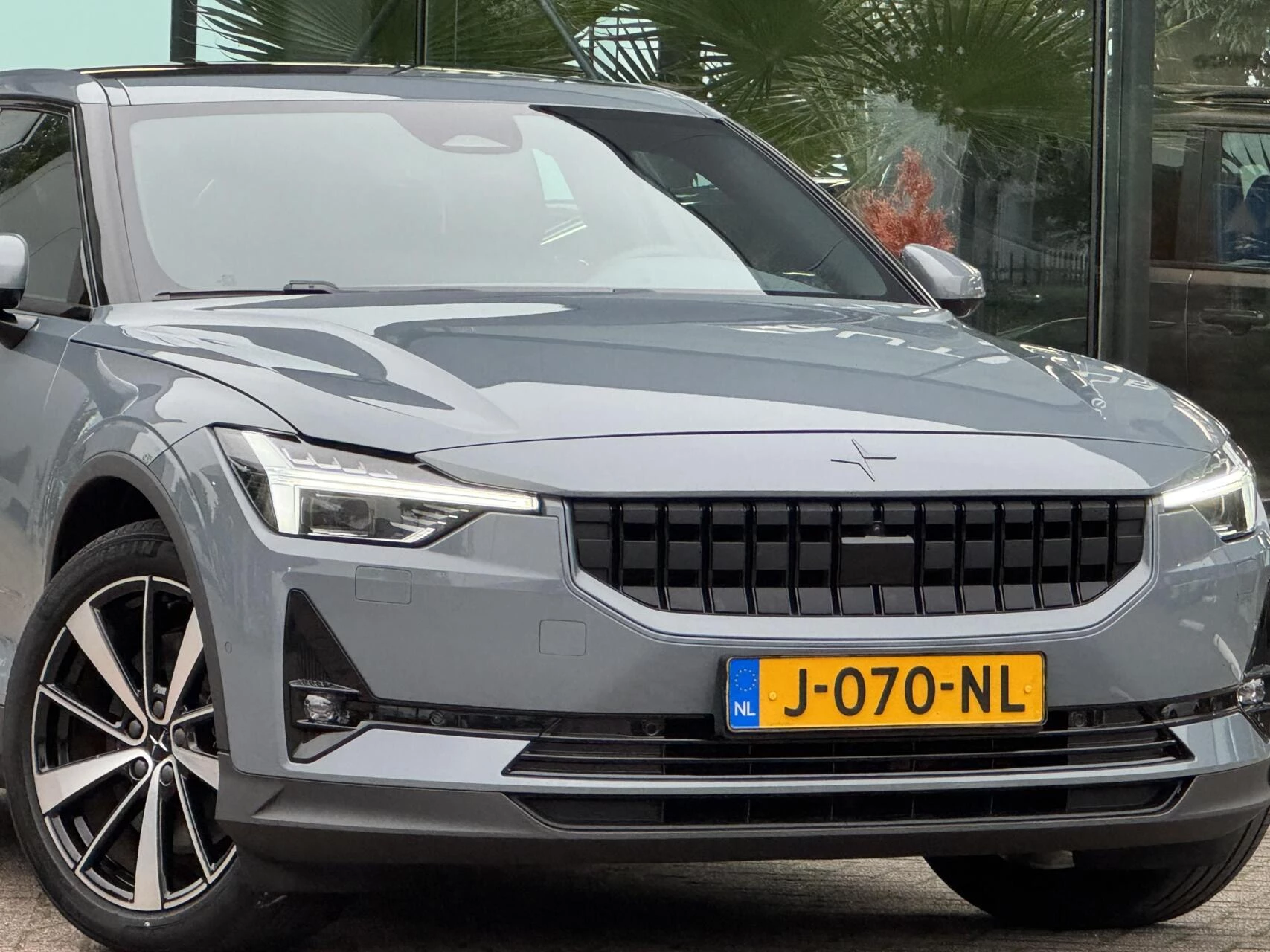 Hoofdafbeelding Polestar 2
