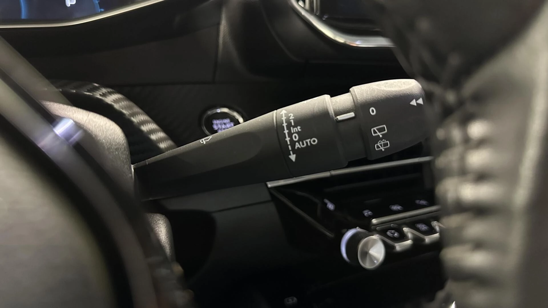 Hoofdafbeelding Peugeot e-2008