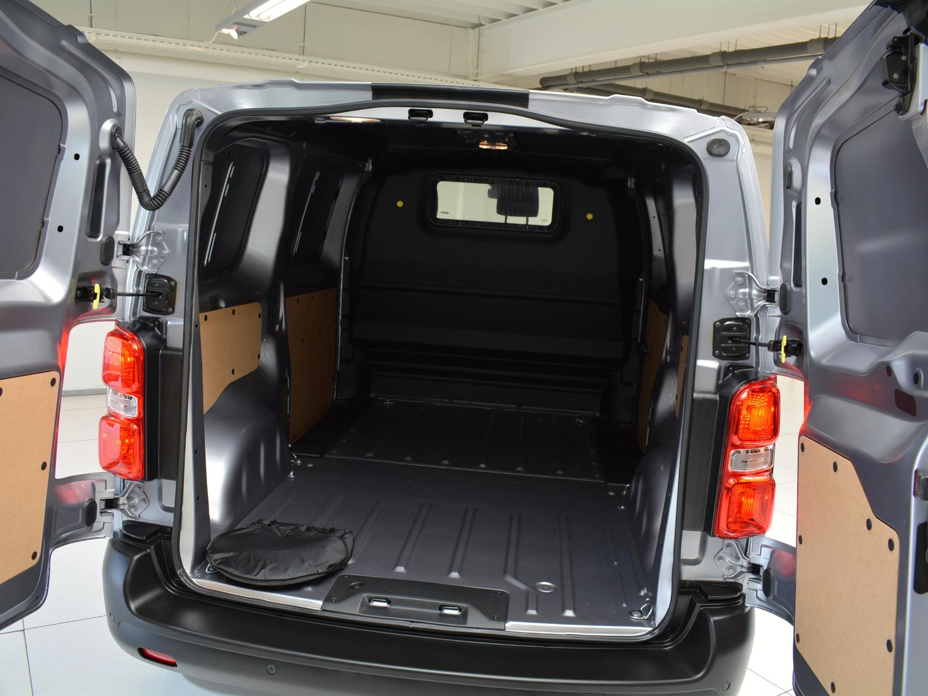 Hoofdafbeelding Opel Vivaro-e