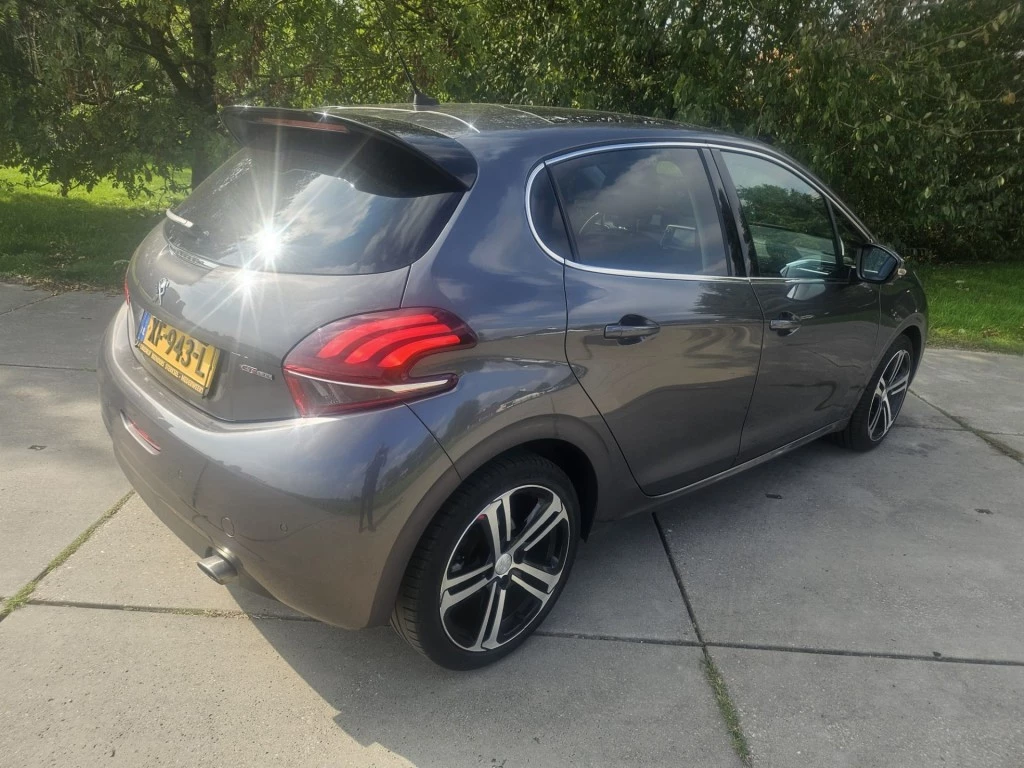Hoofdafbeelding Peugeot 208