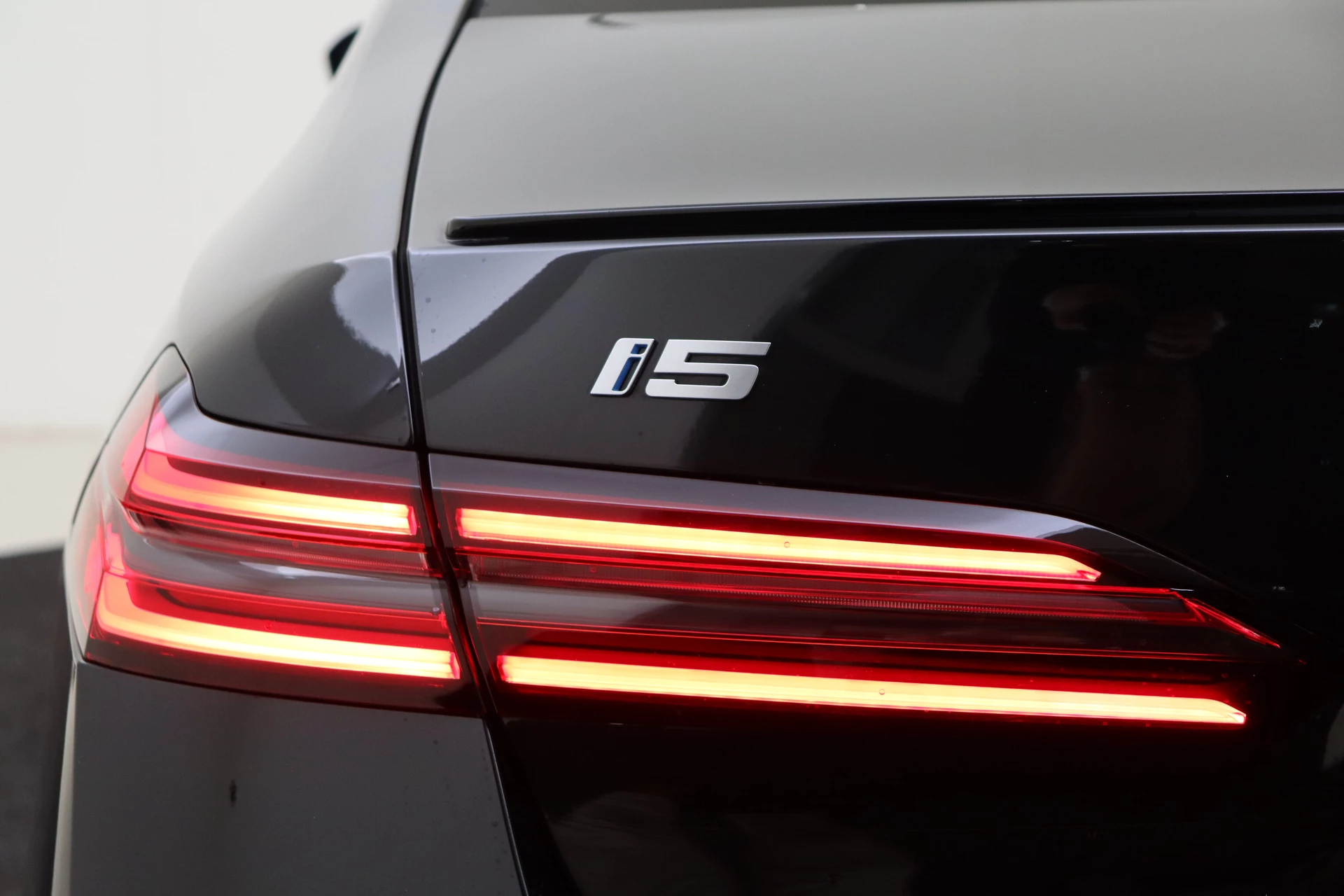 Hoofdafbeelding BMW i5