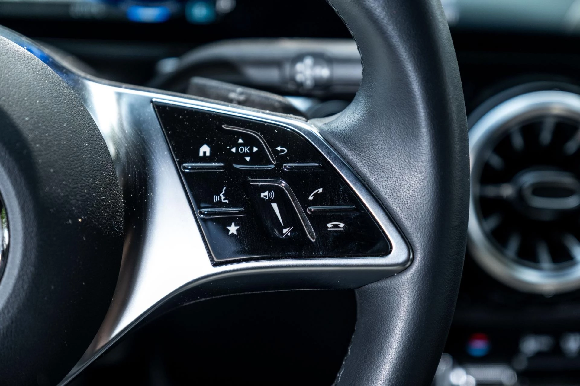 Hoofdafbeelding Mercedes-Benz EQB