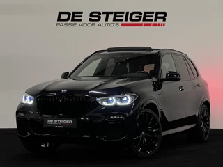 Hoofdafbeelding BMW X5 BMW X5 XDrive 45e High Executive M Sport Pano Skylounge Crystal