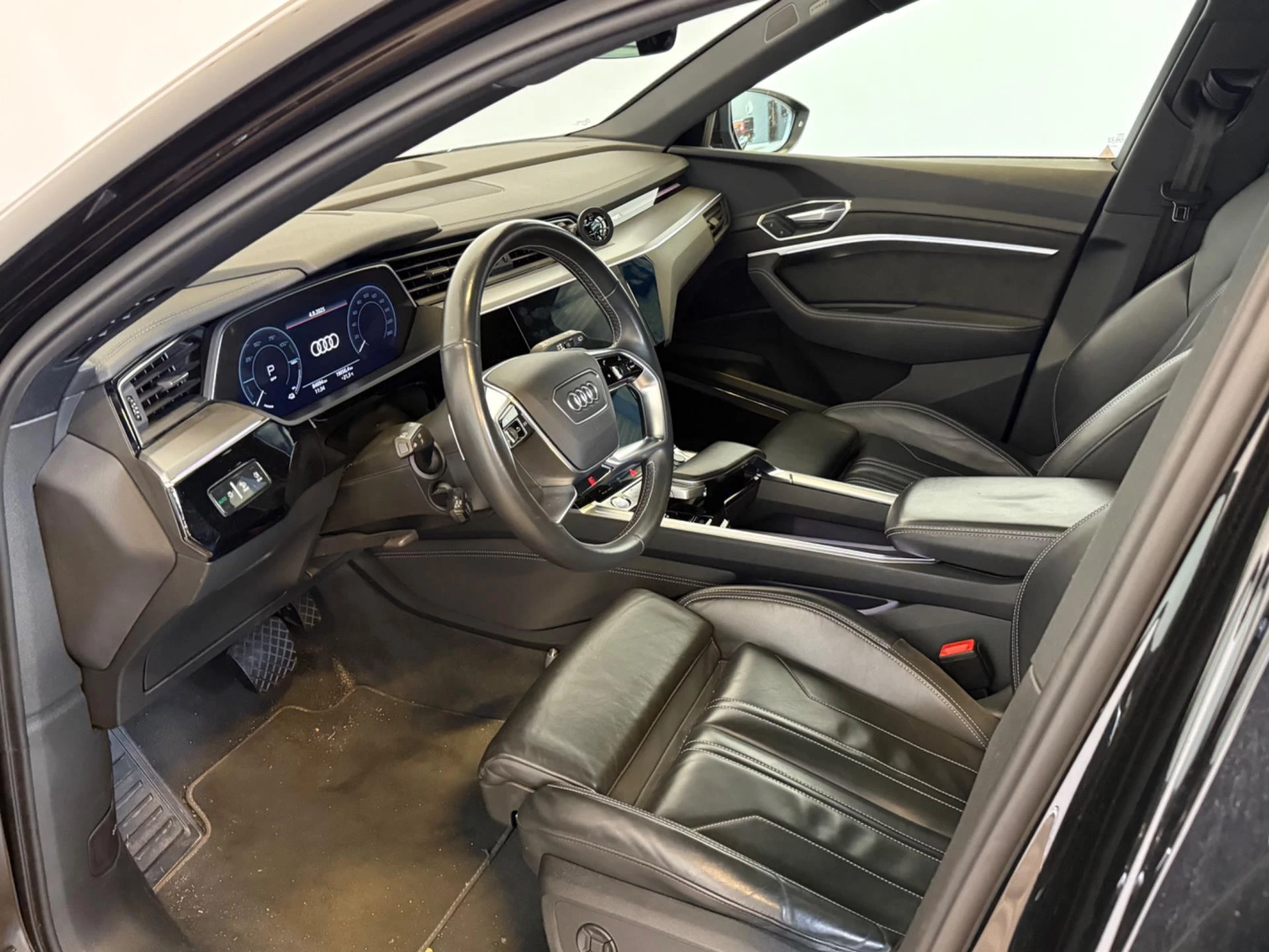 Hoofdafbeelding Audi e-tron