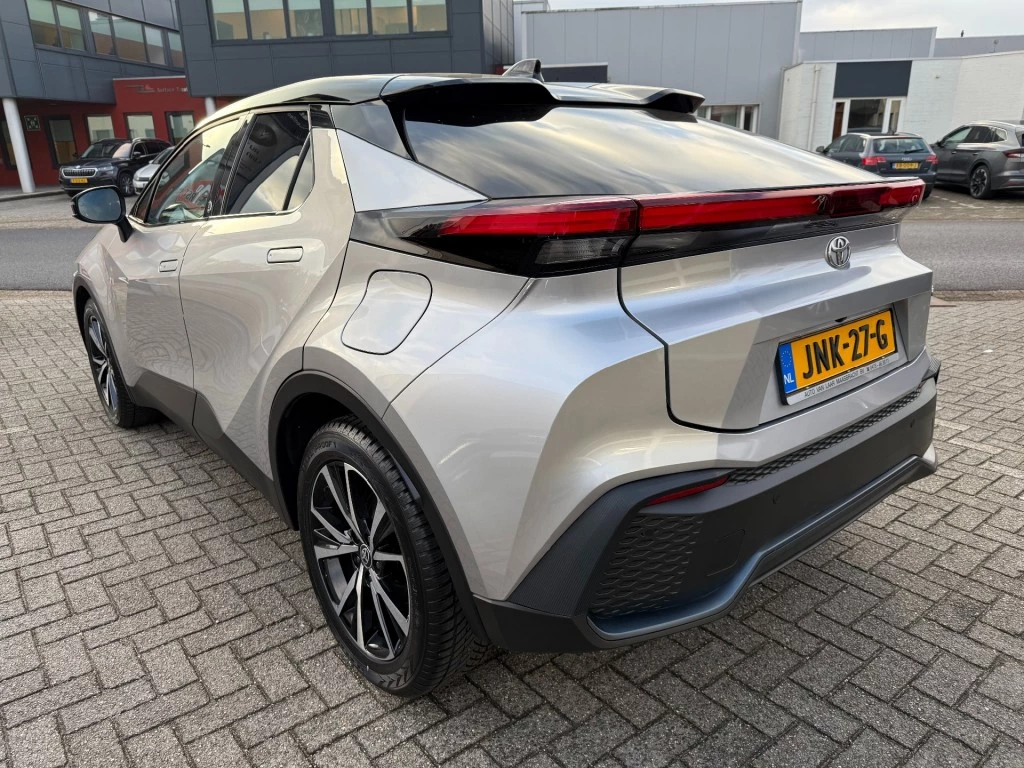 Hoofdafbeelding Toyota C-HR