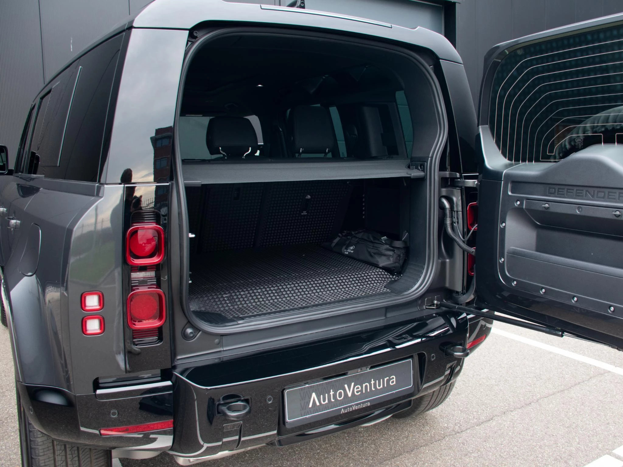 Hoofdafbeelding Land Rover Defender