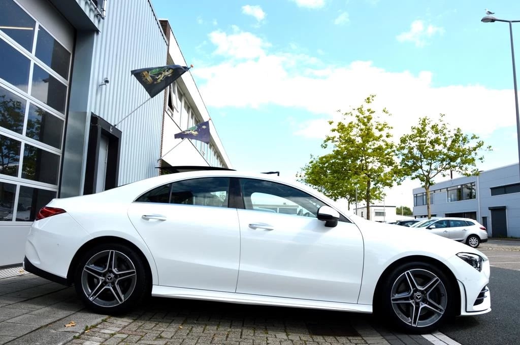 Hoofdafbeelding Mercedes-Benz CLA