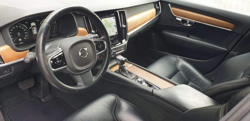 Hoofdafbeelding Volvo V90