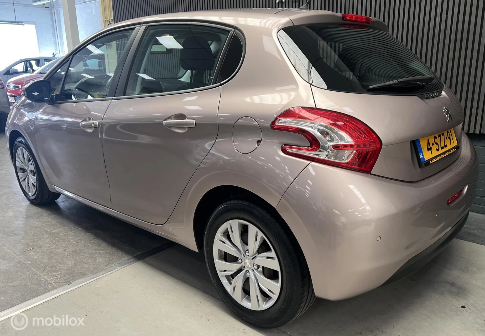Hoofdafbeelding Peugeot 208