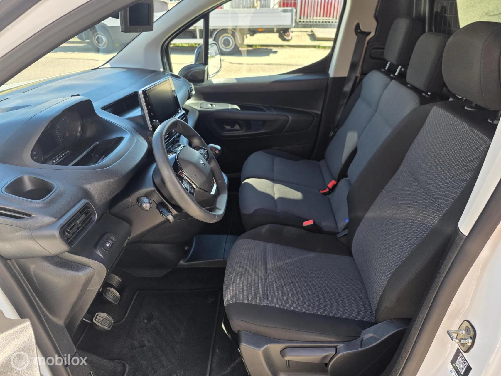 Hoofdafbeelding Peugeot Partner
