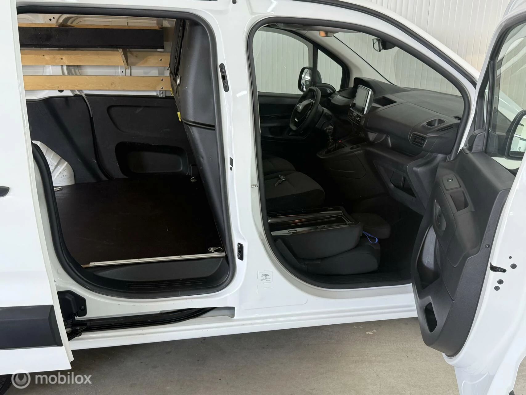 Hoofdafbeelding Peugeot Partner